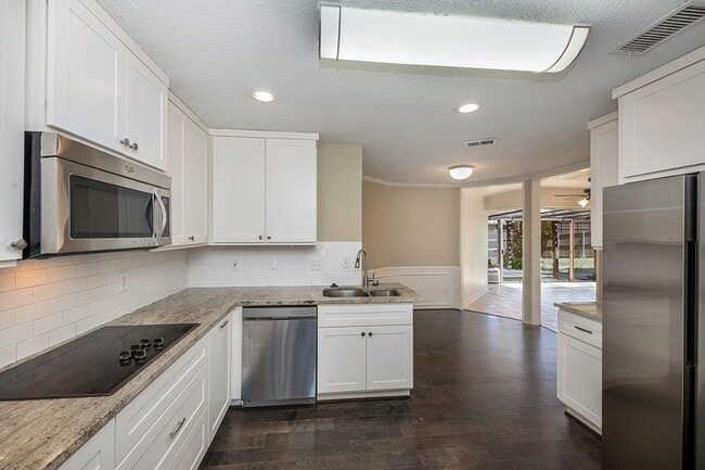 Photo - Upscale West Plano home with great outdoor entertaining