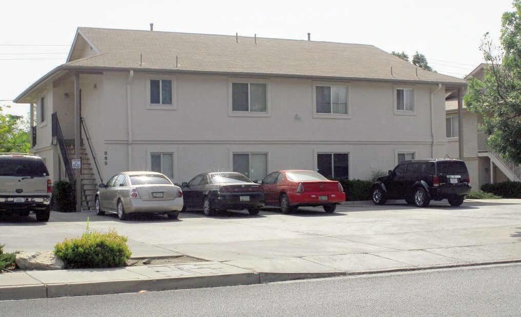 Photo - 865 Gail Gardner Way