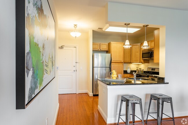 Modelo de cocina de apartamento - Fenestra at The Square