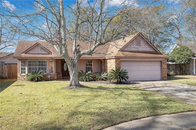 Building Photo - 1402 Shakespeare Ct