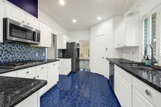 Photo - 7915 Wolfield Ln