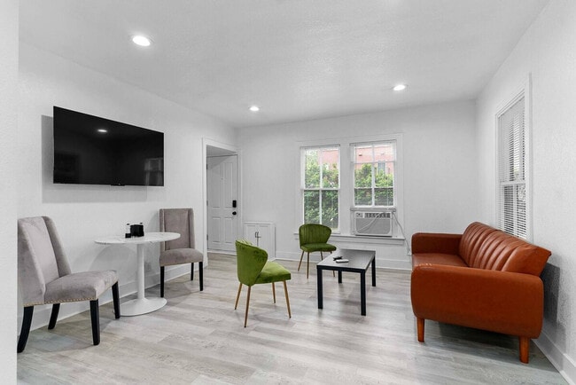 Photo - 412 Harwood St Unit ID1094307P