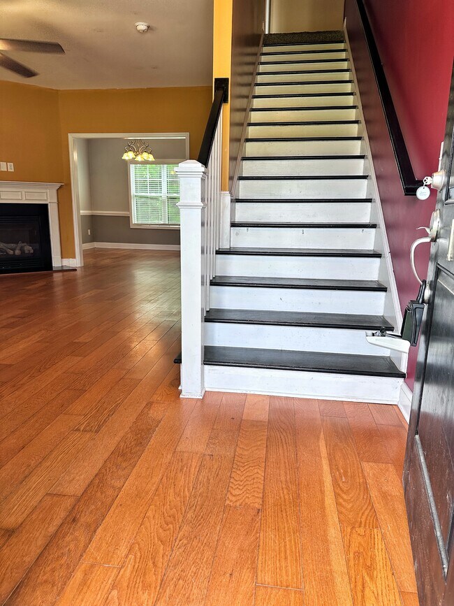 Photo - 103 Murifield Dr