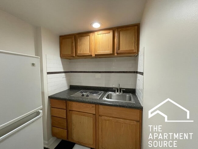 Photo - 2230 N Lockwood Ave Unit G