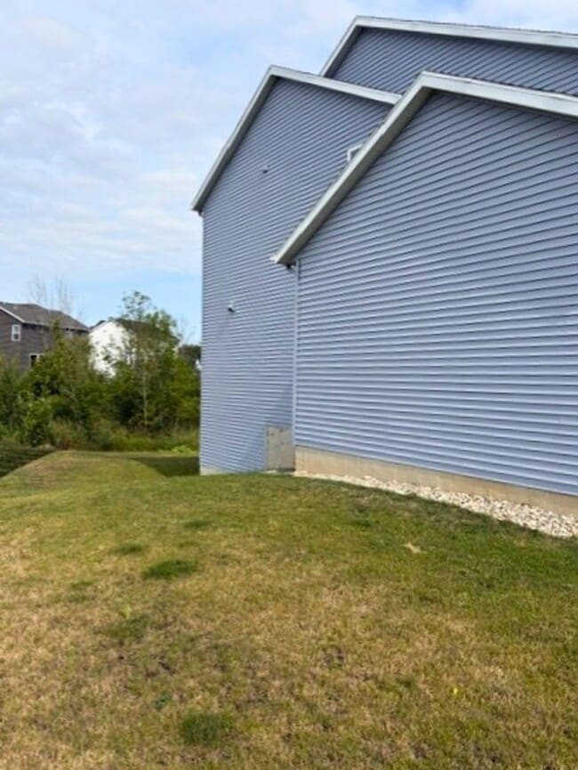 Photo - 5961 Claymont Ct SE