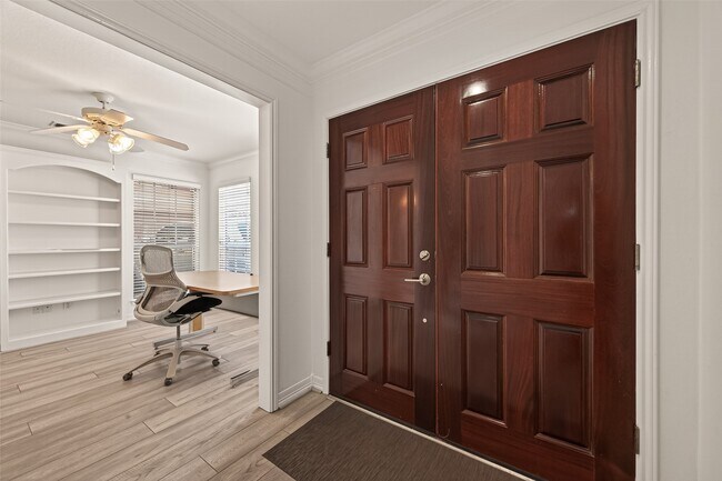 Photo - 5217 Blossom St Unit B