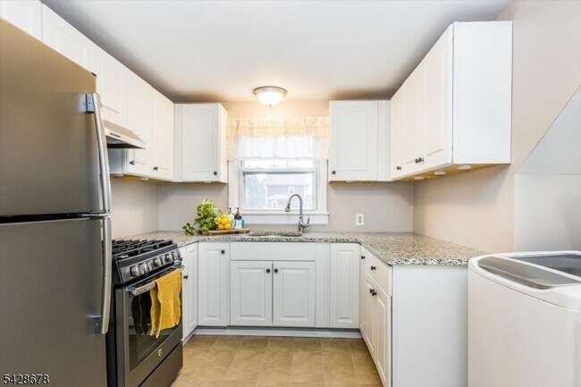 Photo - 76 Personette Ave Unit 2