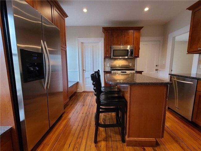 154 2nd St Unit 1