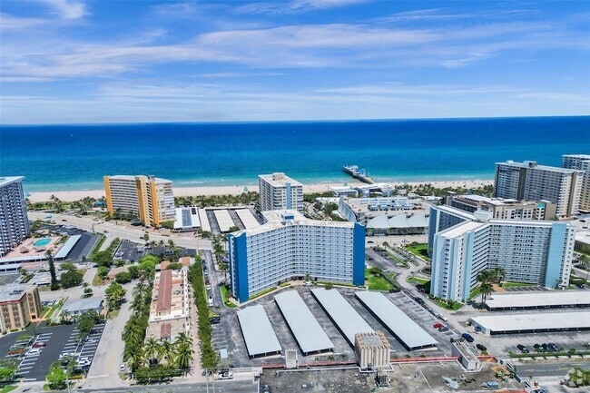 Building Photo - 301 N Ocean Blvd Unit 307 Rental