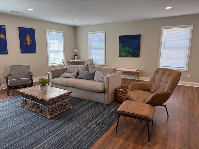 Photo - 5956 Moon Dr