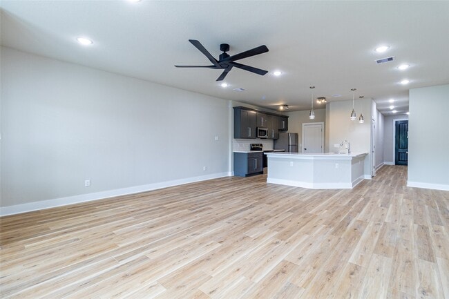 Photo - 9101 Noel St