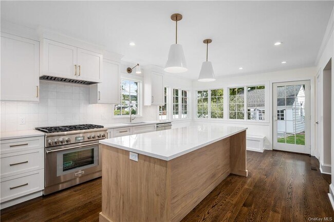 Photo - 63 Chester Pl