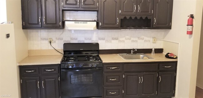 Photo - 5 br, 1 bath Townhome - 2846 W 17th St