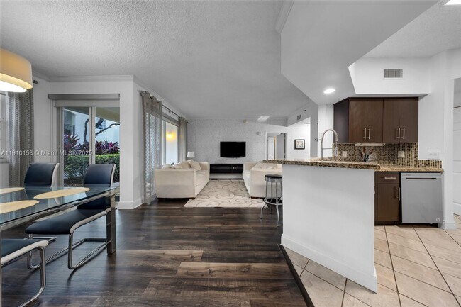 Photo - 3245 NE 184th St Unidad 13101