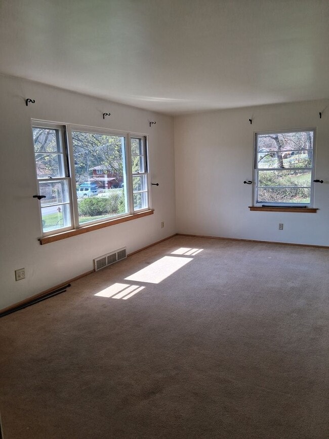 Photo - 3 BR/2 B  Single Family Home in suburb community of LaVale