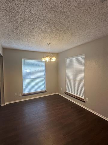 Photo - 1605 Hartford Dr