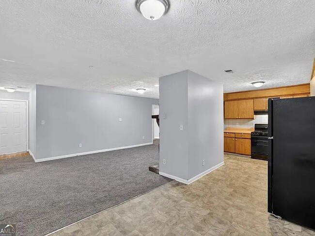 Photo - 1009 Salisbury Trail