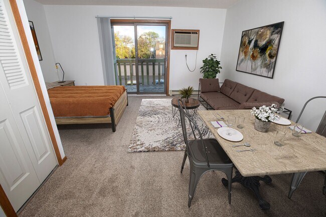 Photo - Hidden Valley Apartments