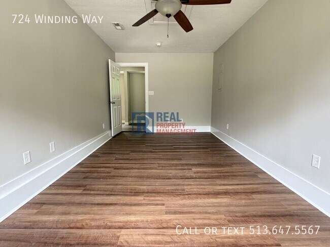 Photo - 724 Winding Way