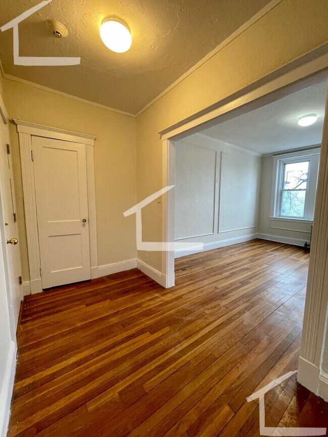 Photo - 8 Vinal St