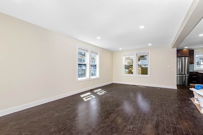 70 Stanley Ave Unit 70