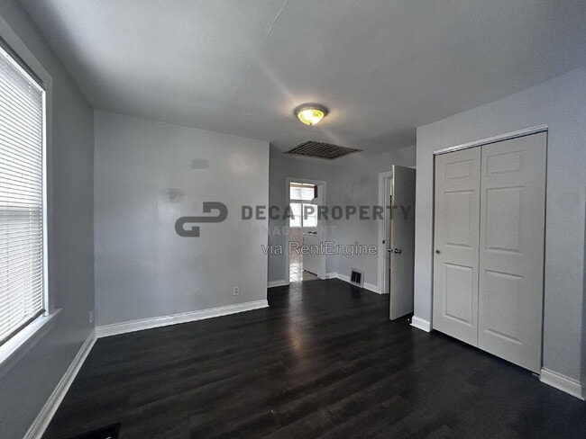 Photo - 7026 Bancroft Ave