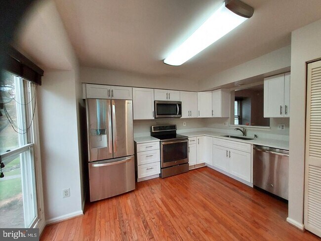 Photo - 10628 Sawdust Cir