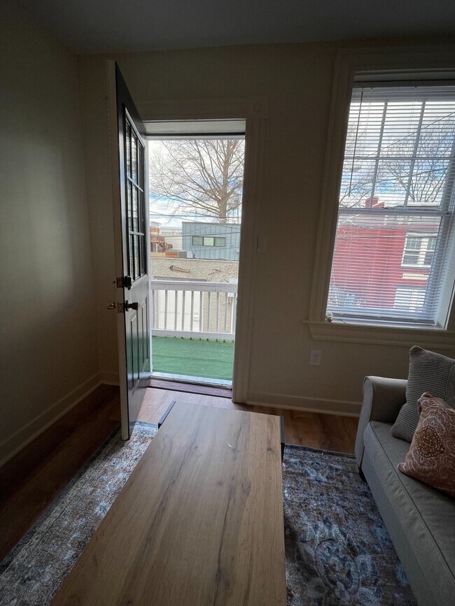 Photo - 411 Gilmer St Unit 2