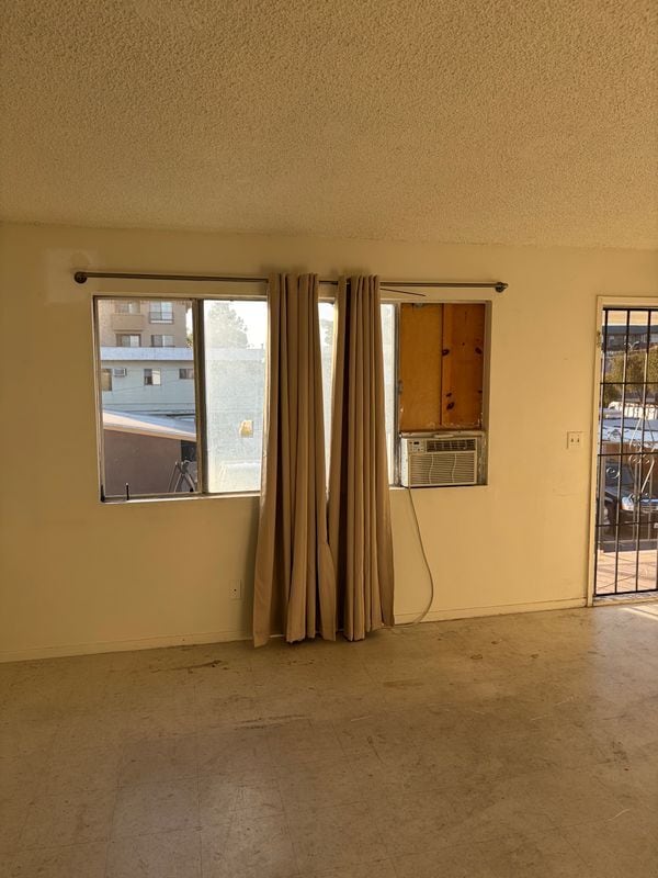 Photo - 12030 Pine St Unidad 5