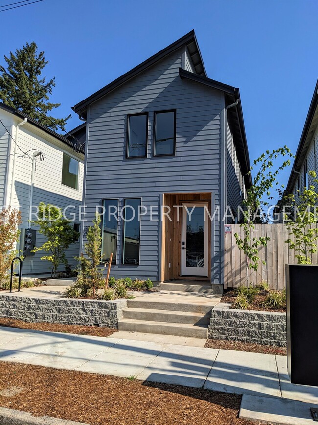 Photo - 12073 SE Oak St Townhome