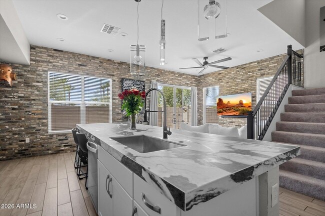 Photo - 5041 E Woodridge Dr