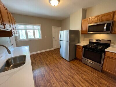 Building Photo - 227 Holland St Unit 1 Rental