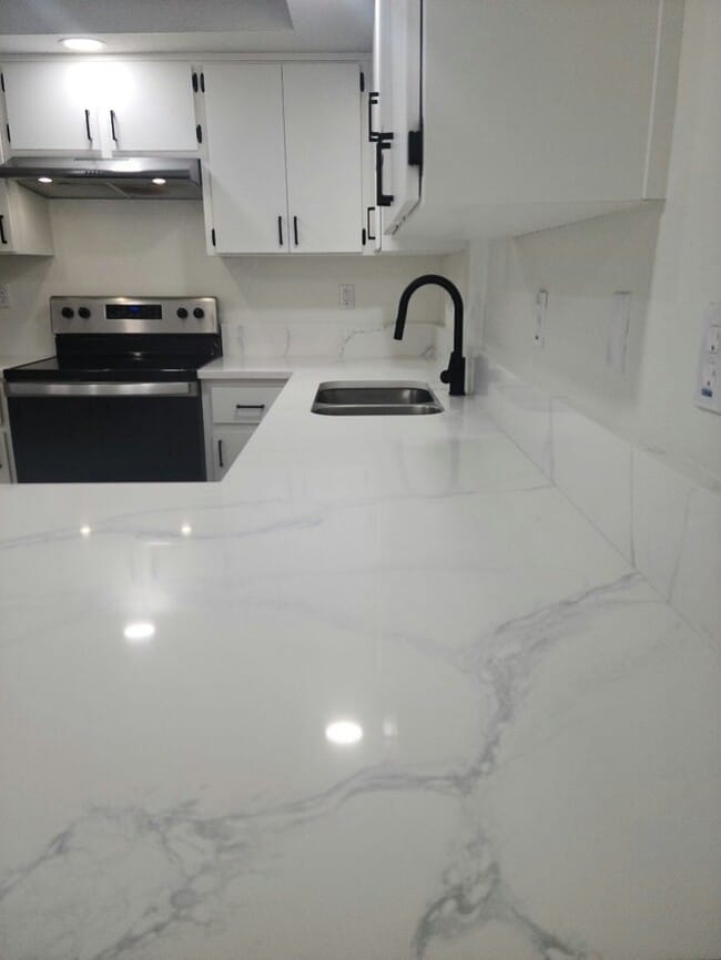 Photo - 10490 Chalmer St Unit 03