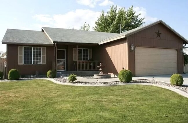 Building Photo - 4807 Kalahari Dr Unit 4807 Kalahari Dr.*