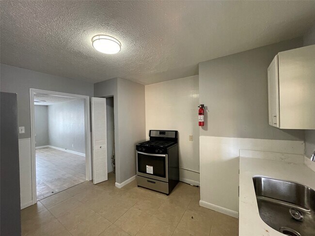 Photo - 2411 Bastrop St Unidad 4