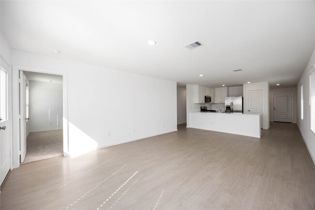 Photo - 4915 Esperanza Ter Dr