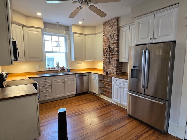 Photo - Beautiful Brick Home in Historic District of Edenton