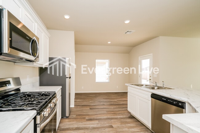 Photo - 10106 E King Pl