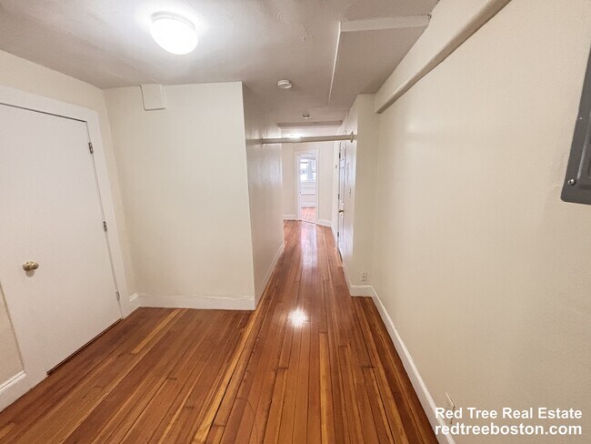 Photo - 7 Mt Hood Rd Unidad B