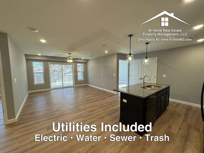 Building Photo - 2610 N Bluff St Unit 2610-202 North Bluff Street