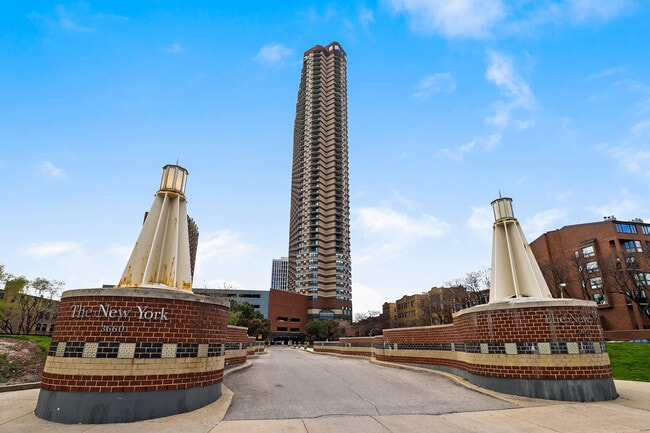 Building Photo - 3660 N Lake Shore Dr Unit 1902