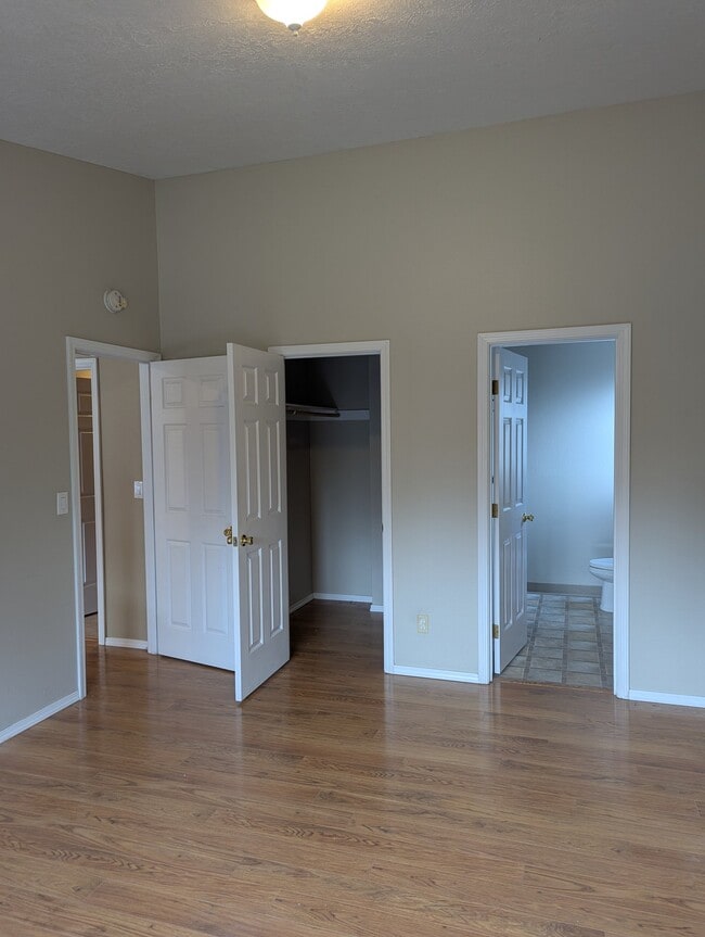 Photo - 18013 Cross Ct