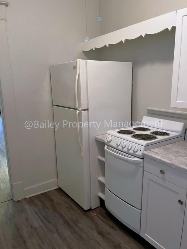 Photo - 1634 S Preston St