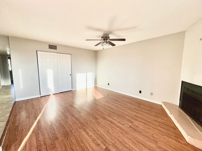 Photo - 2149 Exeter Dr Unit 3