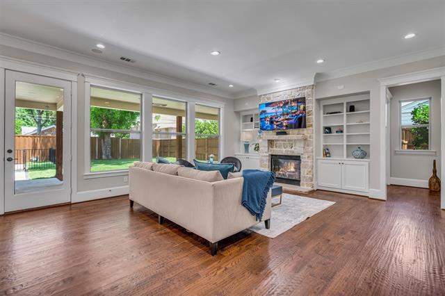 Photo - 6811 Deloache Ave