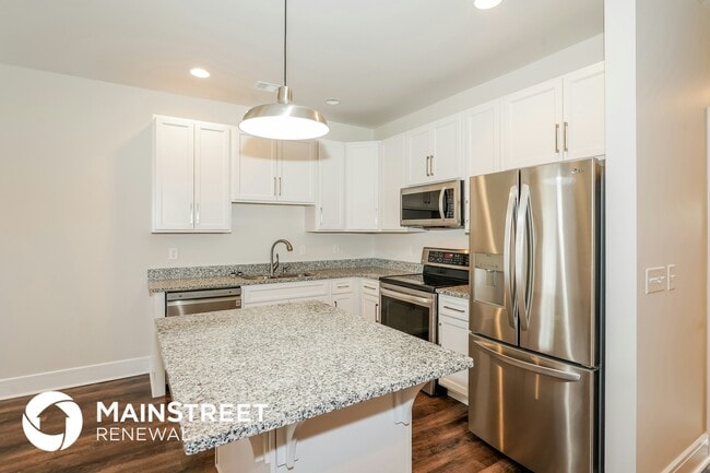 Photo - 114 Hartsville Ct