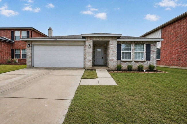 Building Photo - 1608 Diamond Lake Trail