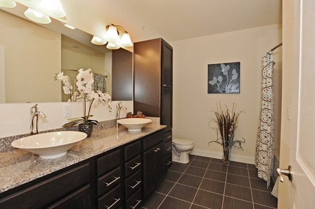 Photo - Willow Square of Clarence