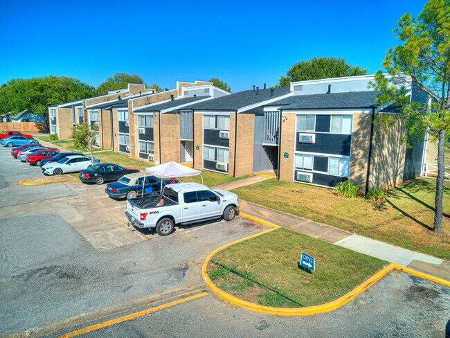 Photo - Blue Sky Apartments