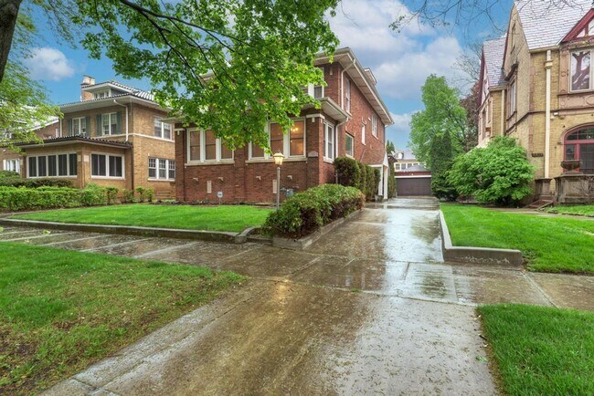 Photo - 6833 S Cregier Ave